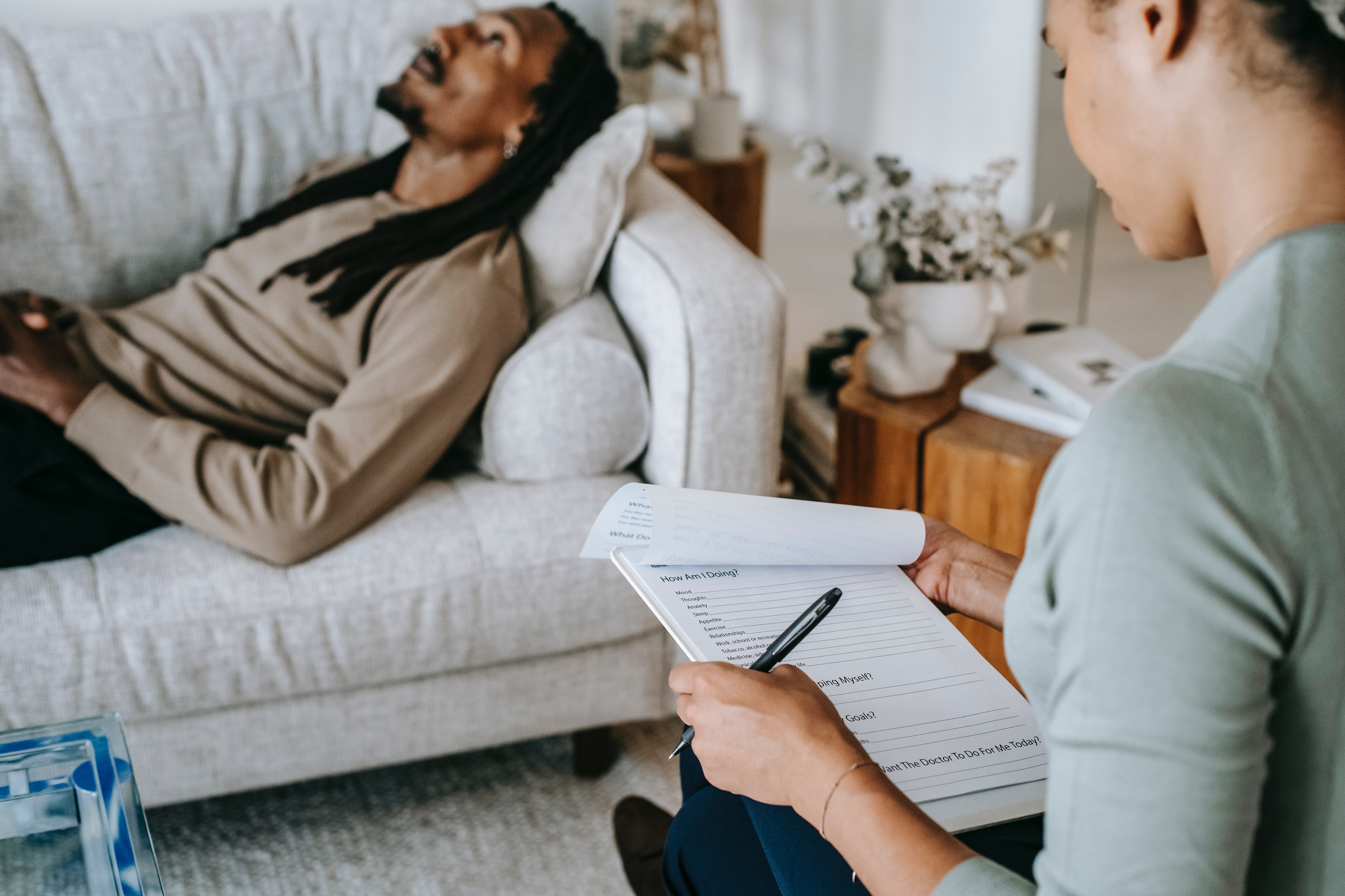 Use of Hypnosis in Helping People Quit Smoking