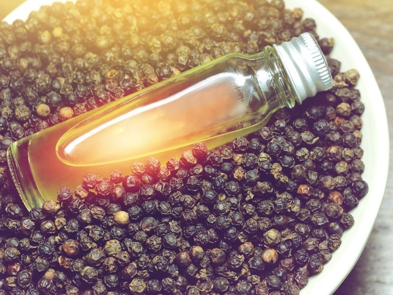Black Pepper Essential Oil to quit smoking